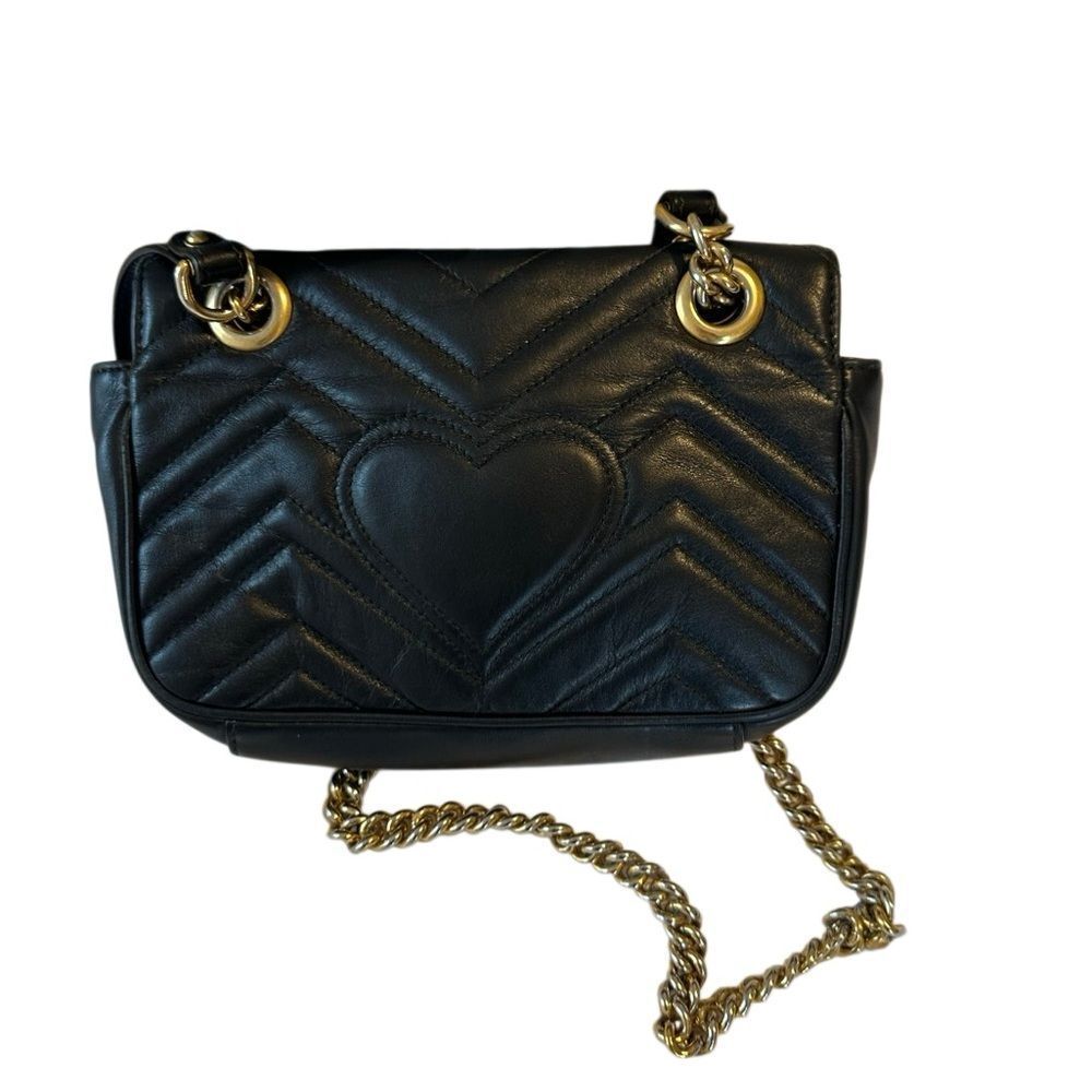 Gucci Black Chevron Marmont Bag with Gold Accents - Picture 4 of 15